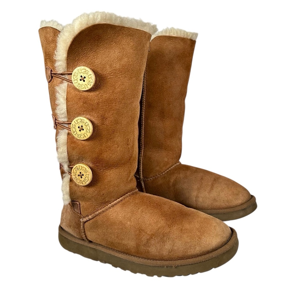 UGG Bailey Button Triplet II Chestnut Suede Sheepskin Lined Boots